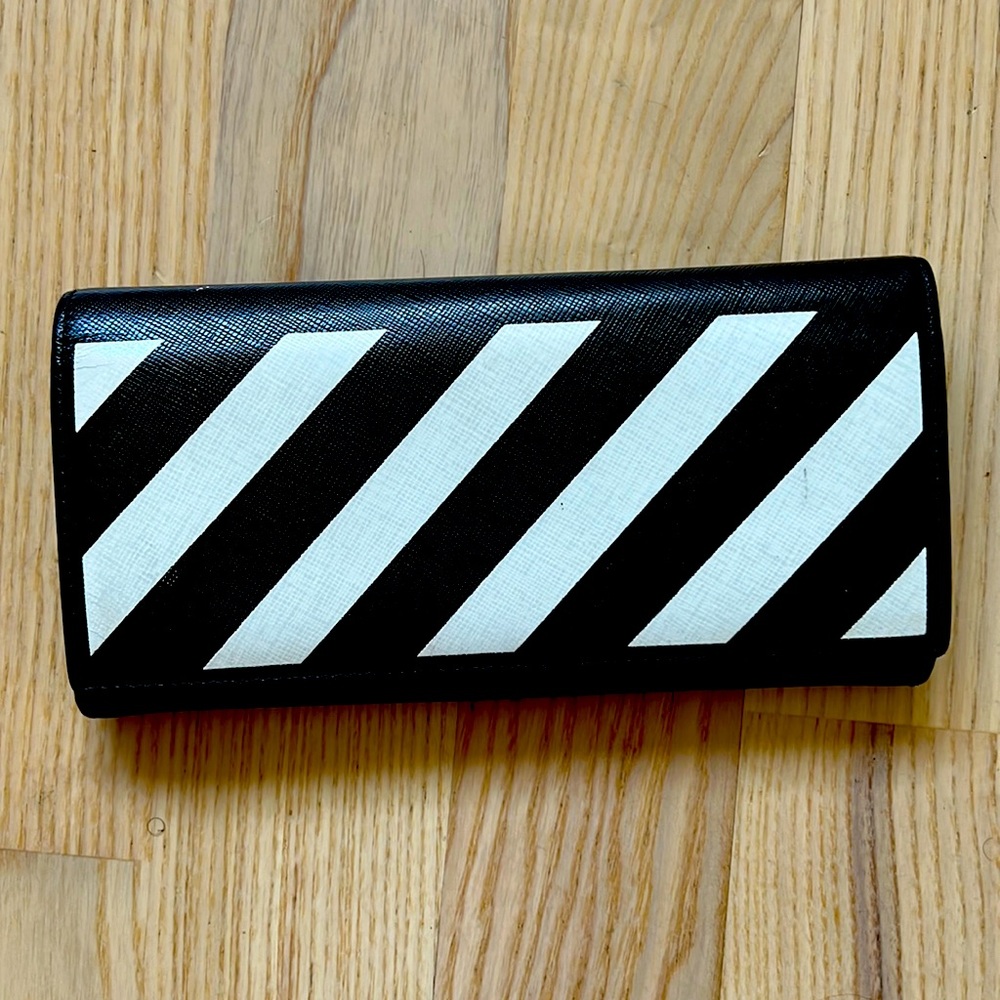 Off White Wallet